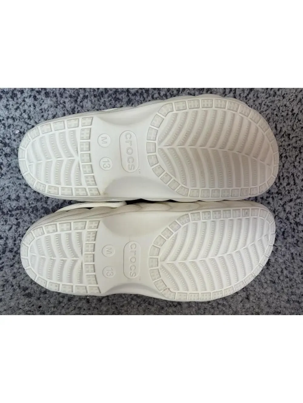 Crocs Classic Cozzzy Clog White Fleece Lined Men's 13 Women's 15
